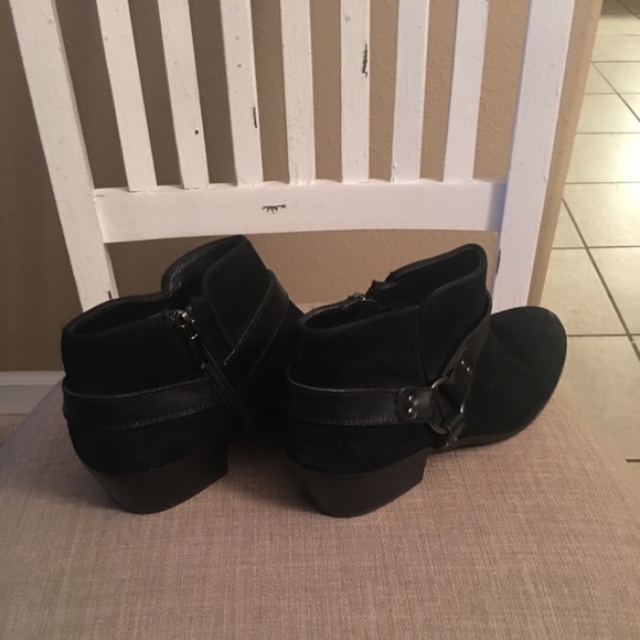 Sam Edelman suede booties - Picture 3 of 3